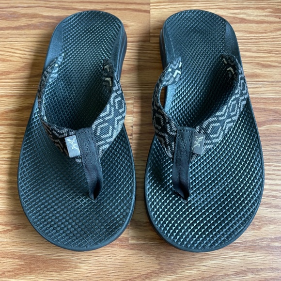 mens black chacos